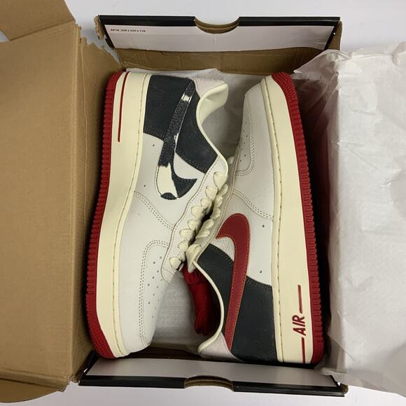 Nike Air Force 1 \'07 Premium Chicago Pack FQ8743 121 Size 9.5 M Black Red Bulls